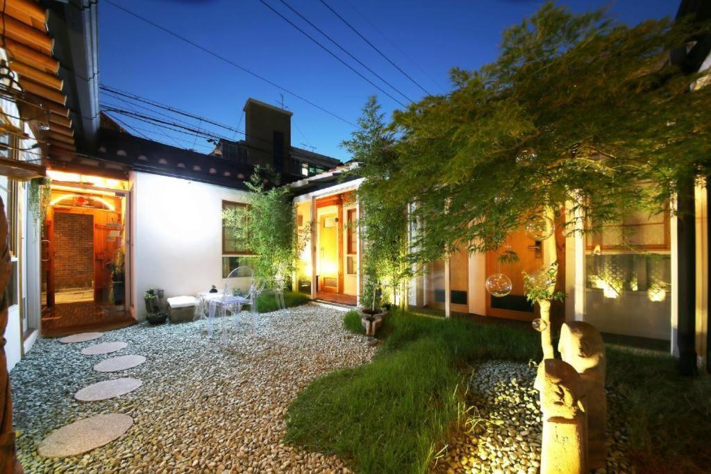 'Hanok Hanok' Boutique Stay Seoul - 2Min From Gyeongbokgung Palace Station Luaran gambar