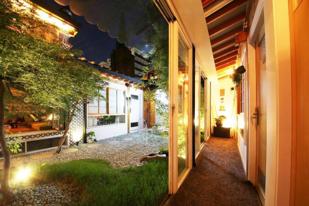 'Hanok Hanok' Boutique Stay Seoul - 2Min From Gyeongbokgung Palace Station Luaran gambar